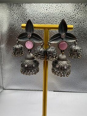 Oxidized Silver Tone Stone Jhumka Earrings